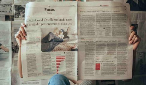 Crimine, giustizia e media - giornale Heraldo.it - Maurizio Corte - giornali - photo ludovica dri - unsplash