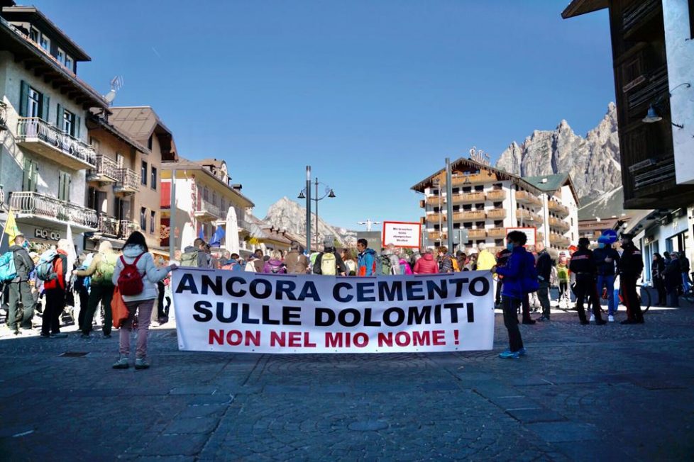 manifestazione a Cortina