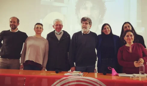 Elly Schlein con i relatori di 5 sfide per la politica