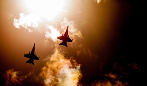 immsgine Pixabay-robertwaghorn-jet-2974131_1920